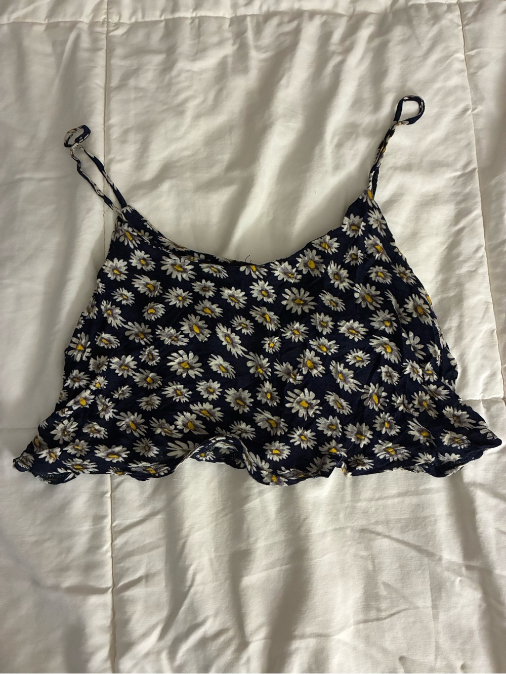 Forever 21 Navy Daisy Print Spaghetti-Strap Crop Top